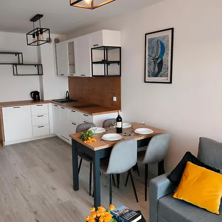 Cicha Przystan Regata 公寓 *